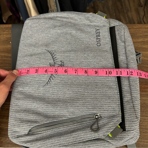 Osprey Messenger Laptop Bag Gray Stripe Crossbody School Work Travel Lightweight - Picture 10 of 11